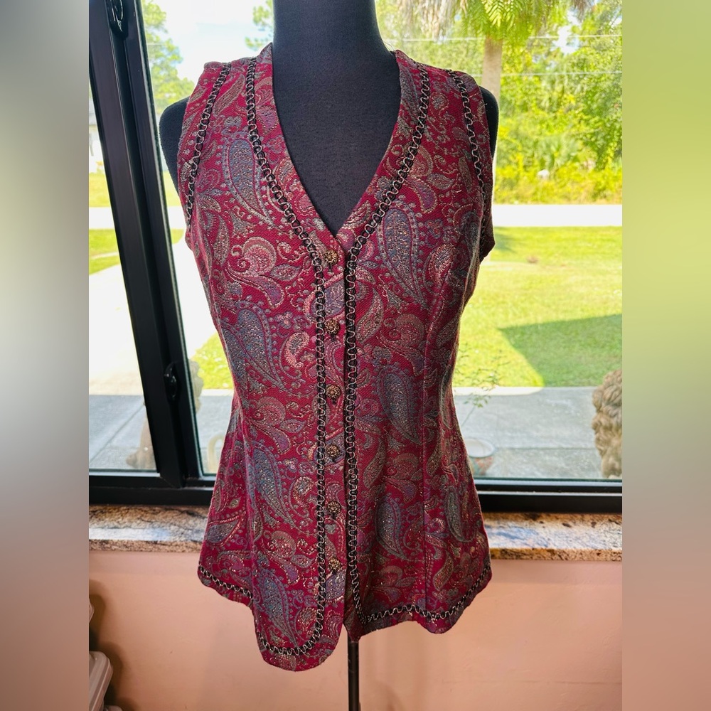 Cachet Vintage Y2K Fashion Paisley Wine Gold Accents Tapestry Vest Size 11/12